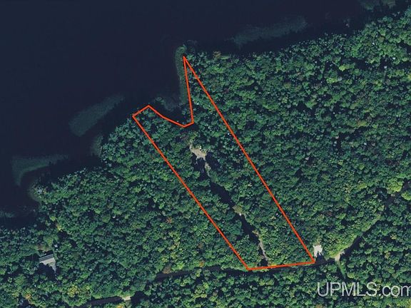 2nd image of 32464 Keweenaw Pass Rd