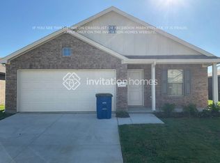 2704 Spring Time Dr, Ennis, TX 75119