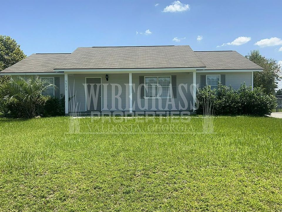 1st image of 3621 Hillway Dr