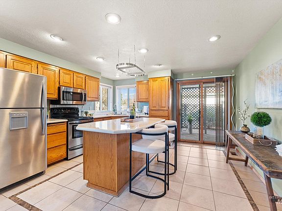 3rd image of 8343 W Willowpark Dr