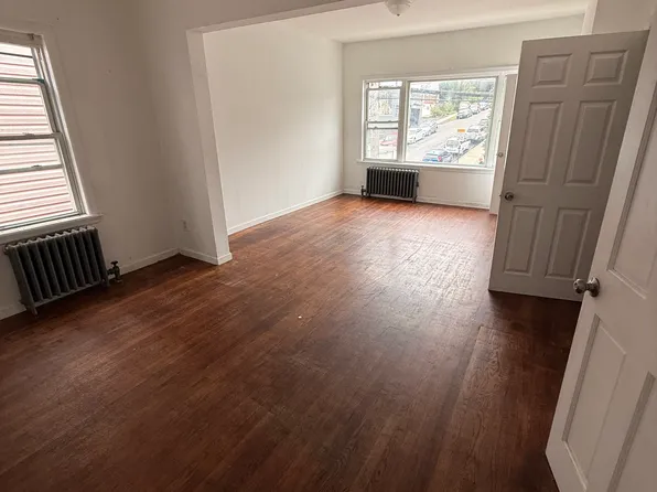 (undisclosed Address), Yonkers, NY 10701