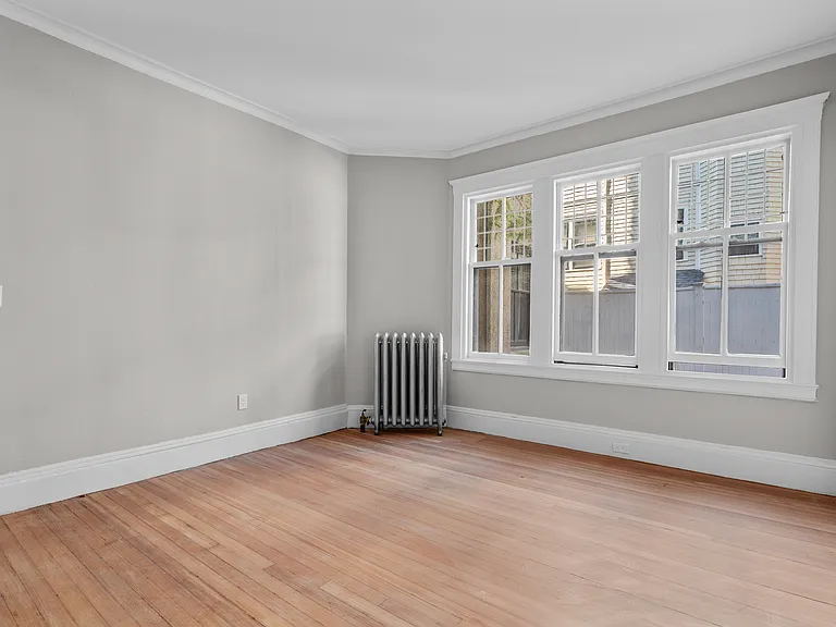 19 Agassiz Street — Photo 35