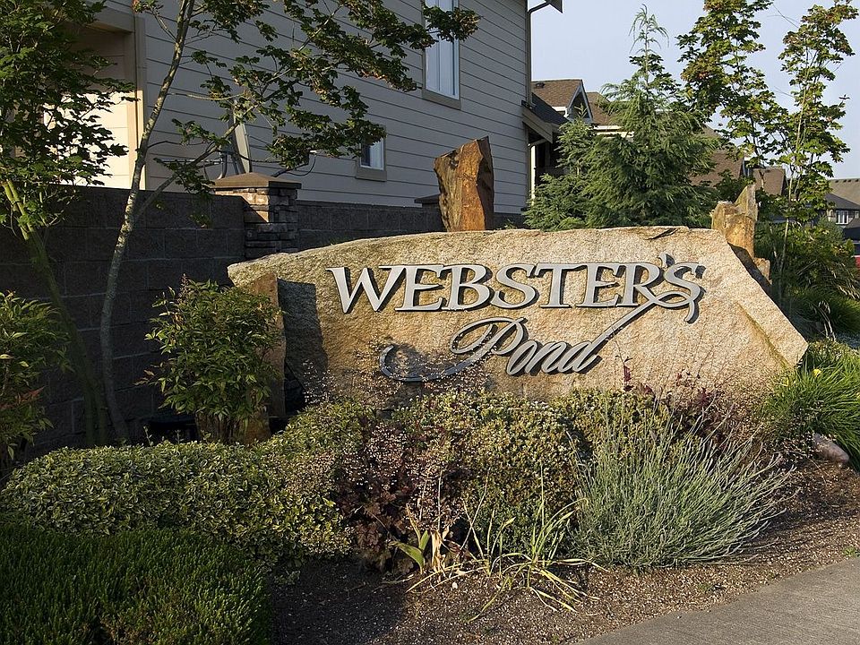 Websters Pond entrance