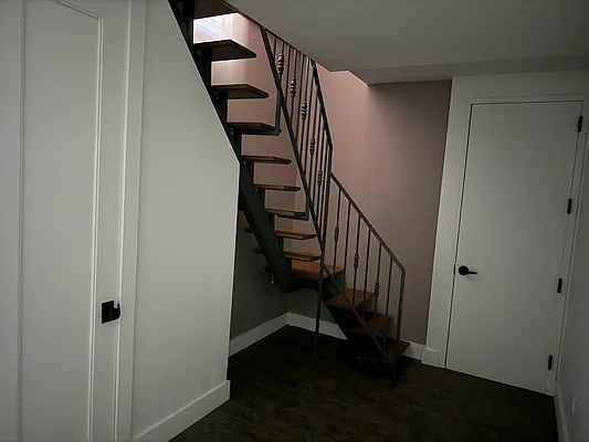 Rented by Delmark Realty LLC | media 43