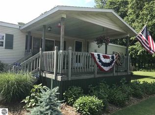 8475 N 9th Rd, Mesick, MI 49668