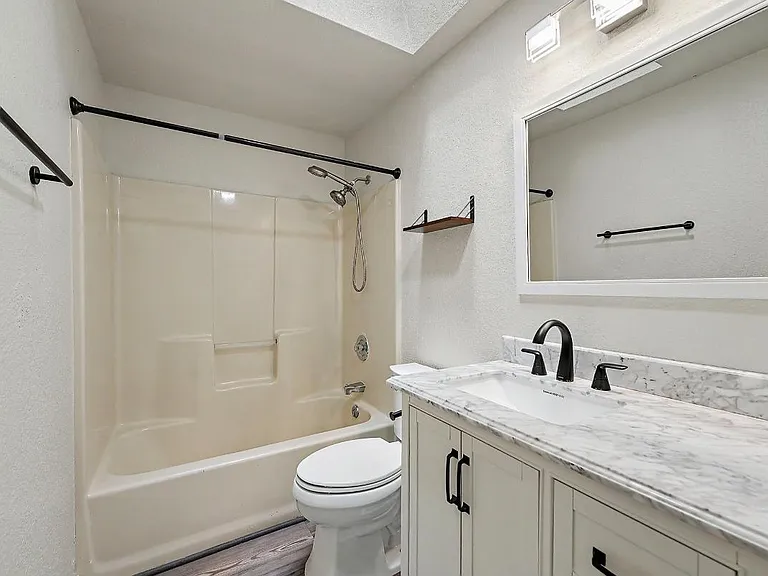 9123 Wendy Dr SE — Photo 33