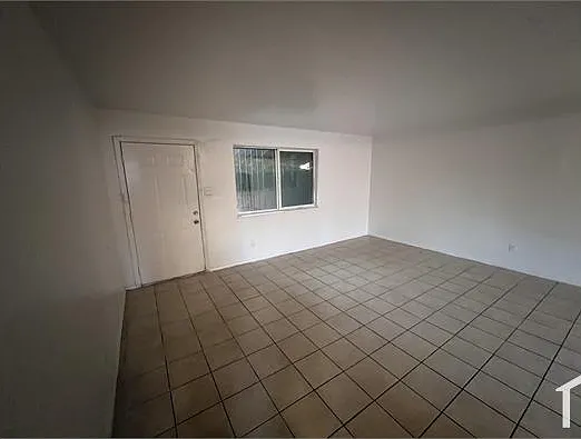 3413 Ross Ave SE #D — Photo 13