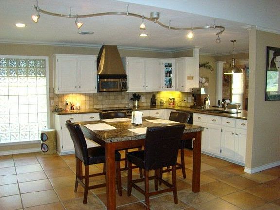 3rd image of 309 Antietam Dr