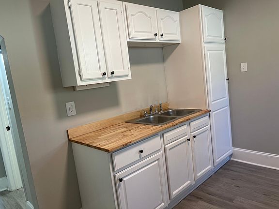5th image of 202 E Columbia Ave #4
