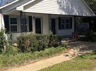 563 McCrays Mill Rd, Sumter, SC 29150