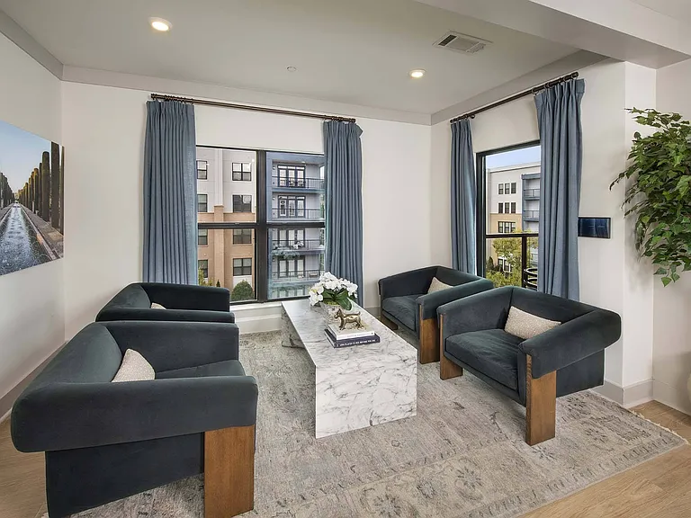 Reserve Decatur Apartments — Photo 19