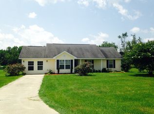 301 Colleen Ln, Jesup, GA 31545