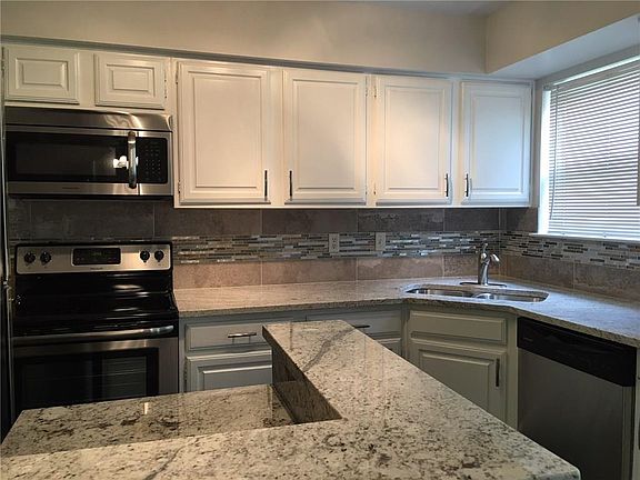 3rd image of 2109 Rainbow Dr APT 4421