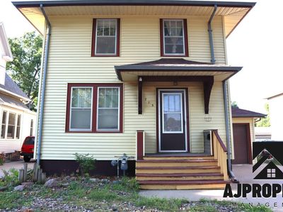 715 W 12th St, Sioux Falls, SD, 57104
