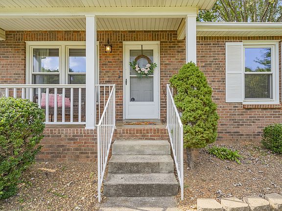 3rd image of 1732 Broadripple Dr