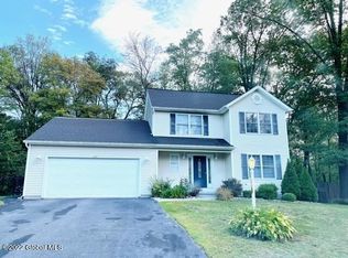 147 Acorn Dr, Glenville, NY 12302