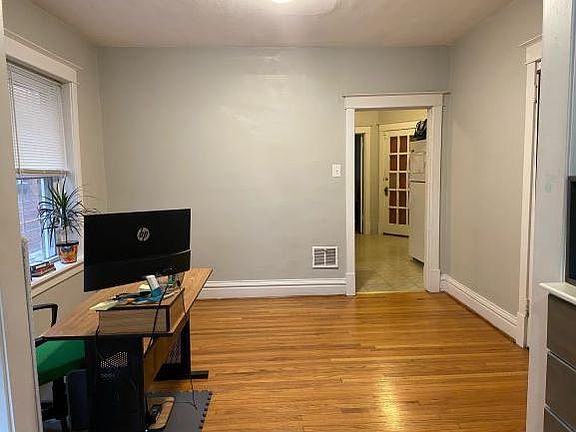 5th image of 1510 McCausland Ave APT 1N