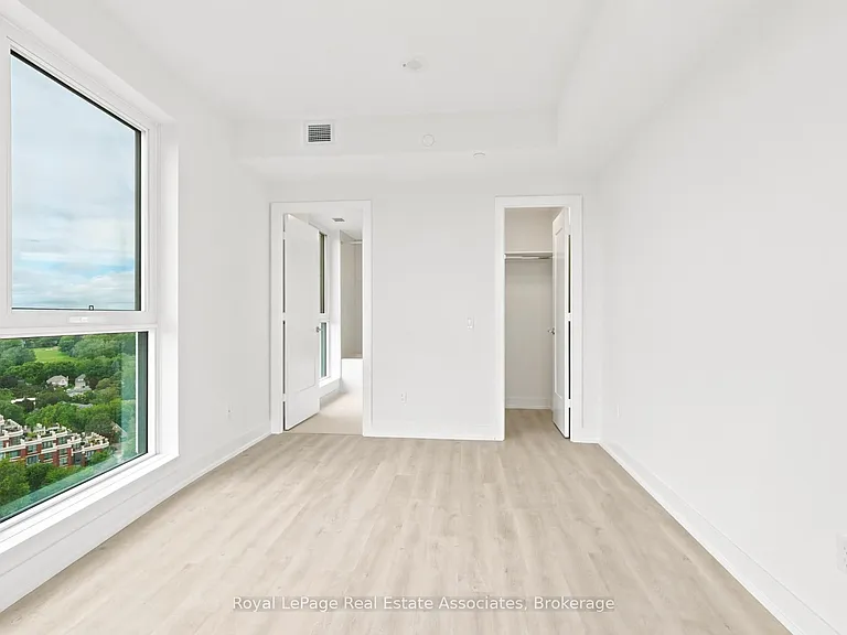 25 Cordova Ave #1812 — Photo 17