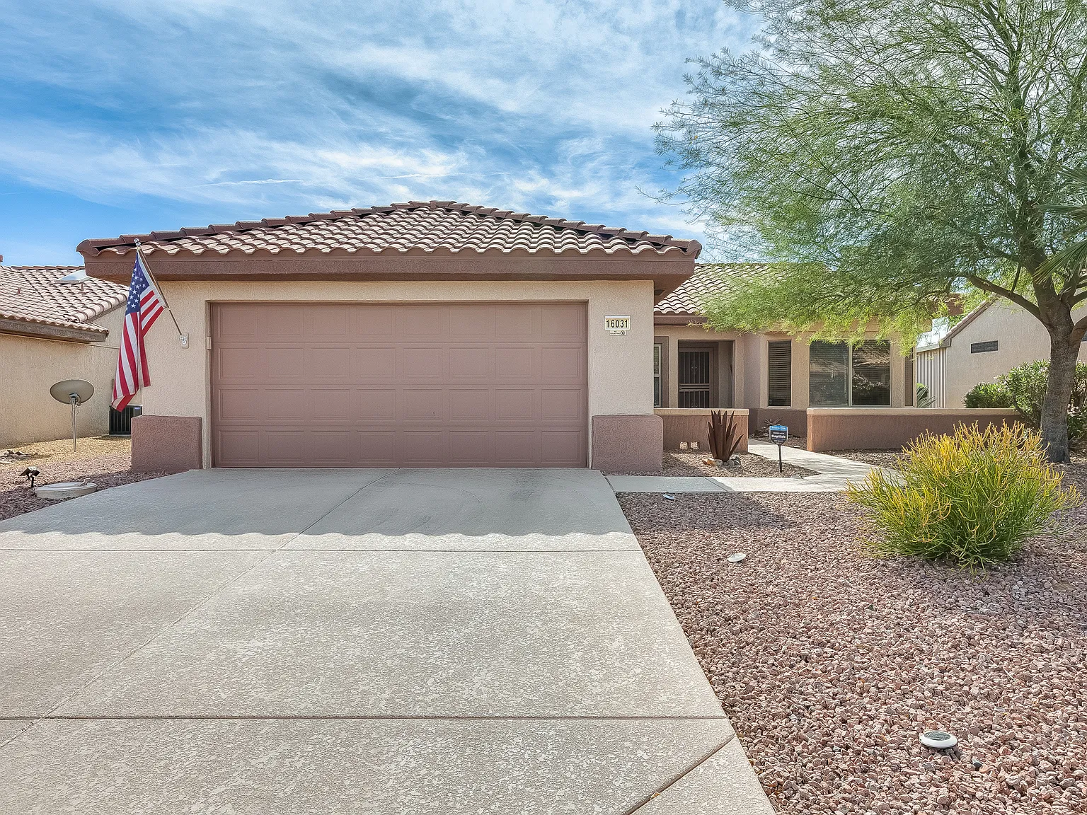 2 bed, 1183 sqft, $3,400 — Photo 1