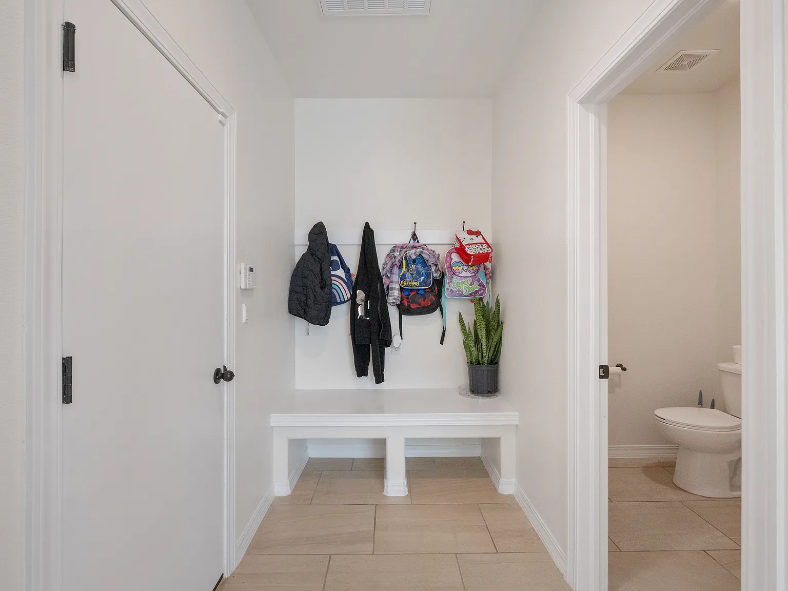4 bed, 3058 sqft, $2,500 — Photo 4