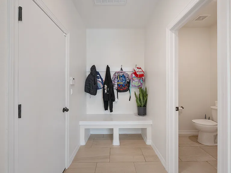 12804 De La Rosa Ave — Photo 4