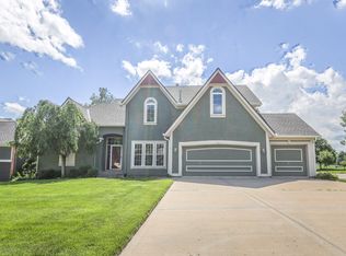 5627 NW 82nd St, Kansas City, MO 64151