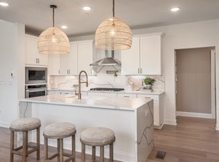 6 Errico Ln, Far Hills, NJ 07931