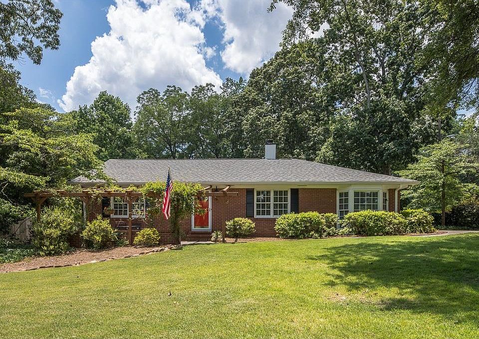 1st image of 1533 Collier Dr SE