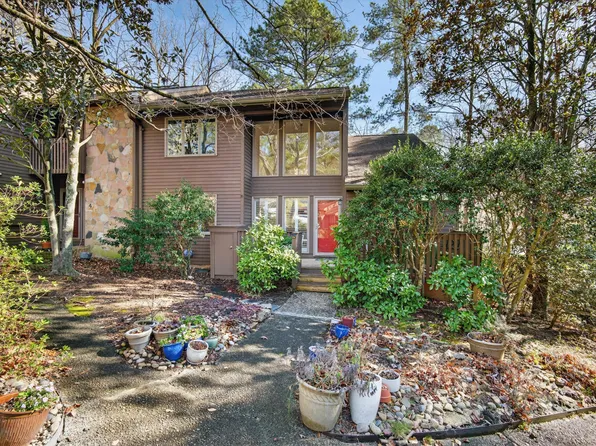 5 Glenmore Dr, Durham, NC 27707