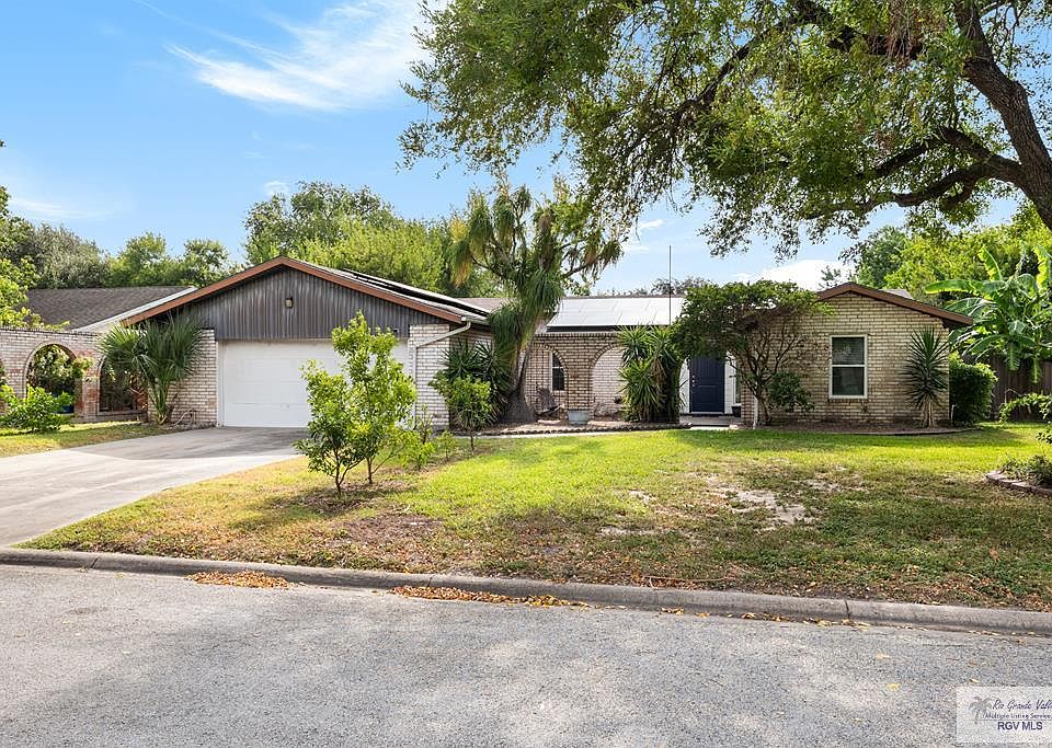 1st image of 1524 Palm Valley Dr E #7