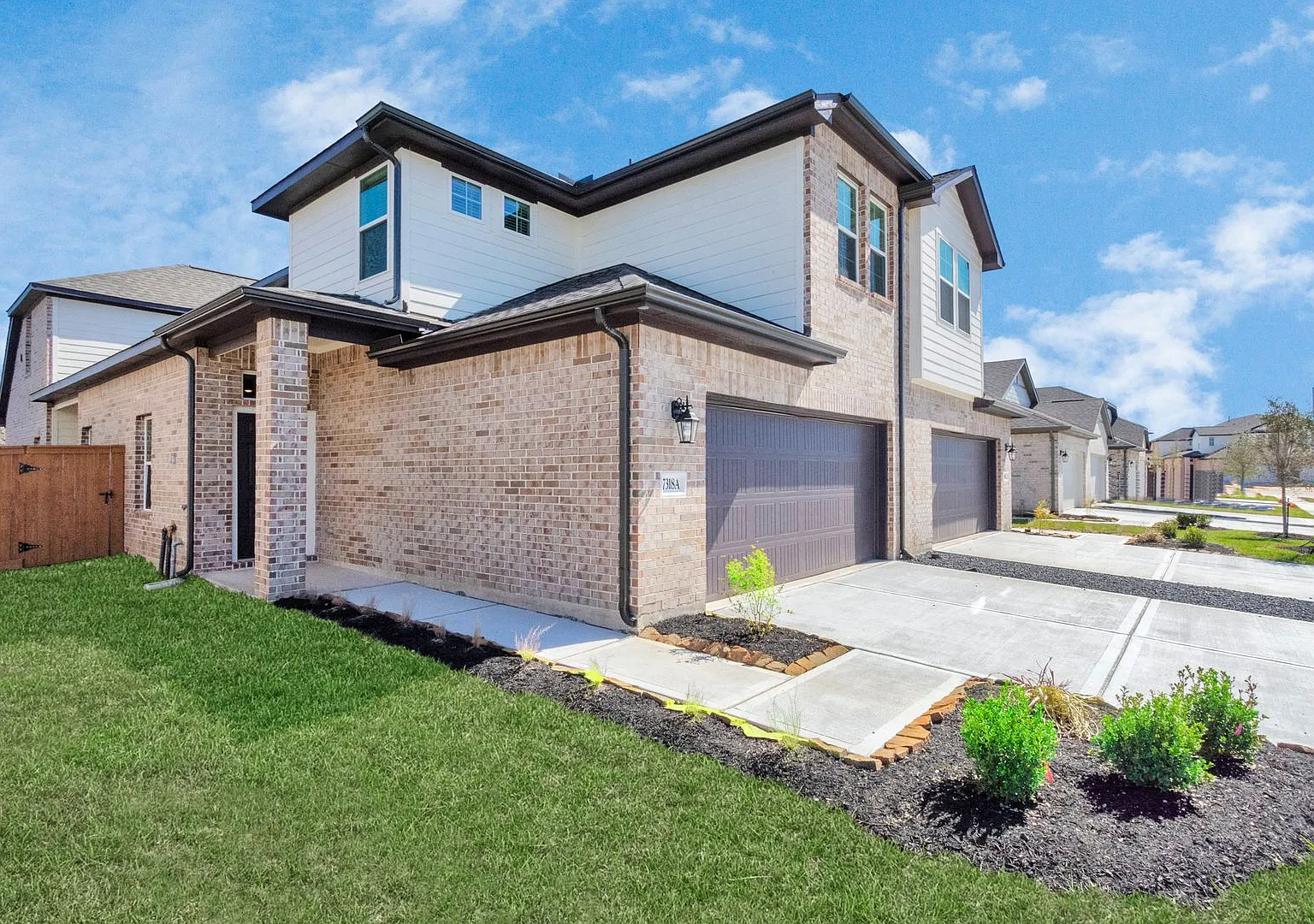 Welcome to the Maple Refined Living, Reimagined. — Photo 2