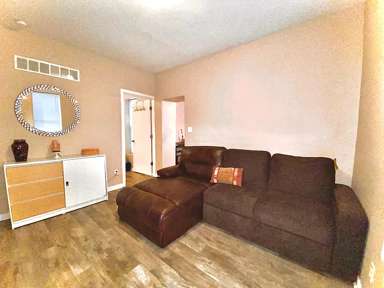 317 Center St #2 — Photo 4