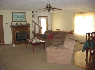 1805 W Water Oak Dr, Terre Haute, IN 47802