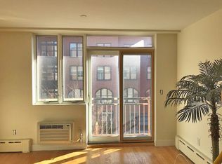 3176 37th St APT 3E, Astoria, NY 11103