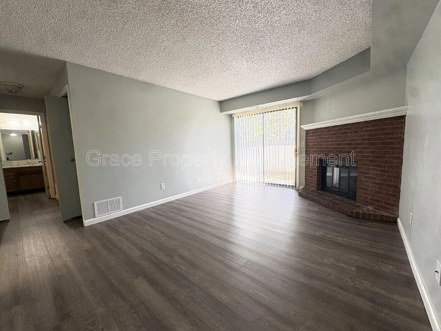 1 bed, 1.0 bath, $1,175 — Photo 4