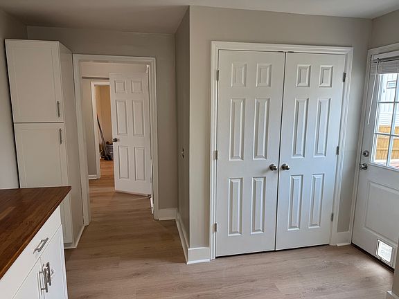 4th image of 1002 N 5th St