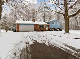 53412 Kathryn Rd, Paw Paw, MI 49079