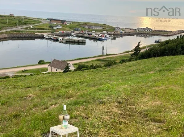 Old Cabot Trl, Inverness, NS B0E 1L0