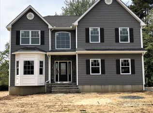 1 Oak Ln, Matawan, NJ 07747