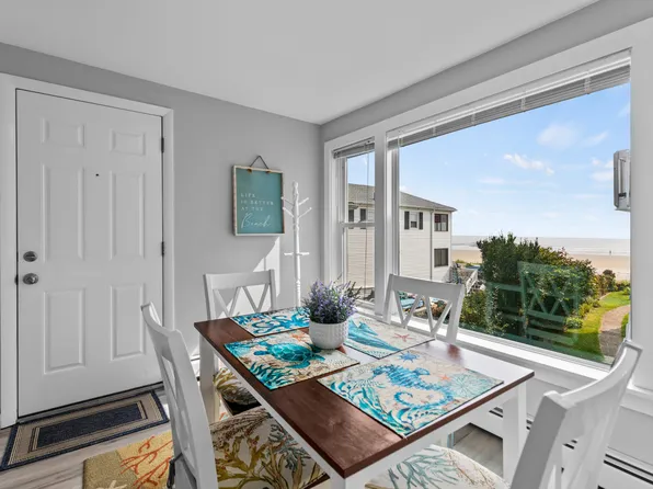 6 Wavelet St #B, Old Orchard Beach, ME 04064