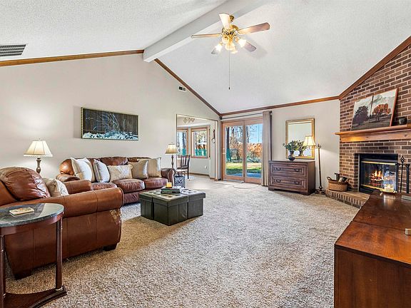 5th image of 6423 Verandah Ln