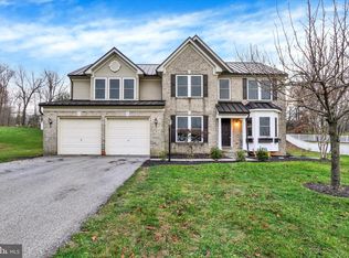 735 Clydesdale Dr, York, PA 17402