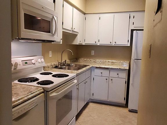 5th image of 338 Georgetown Dr