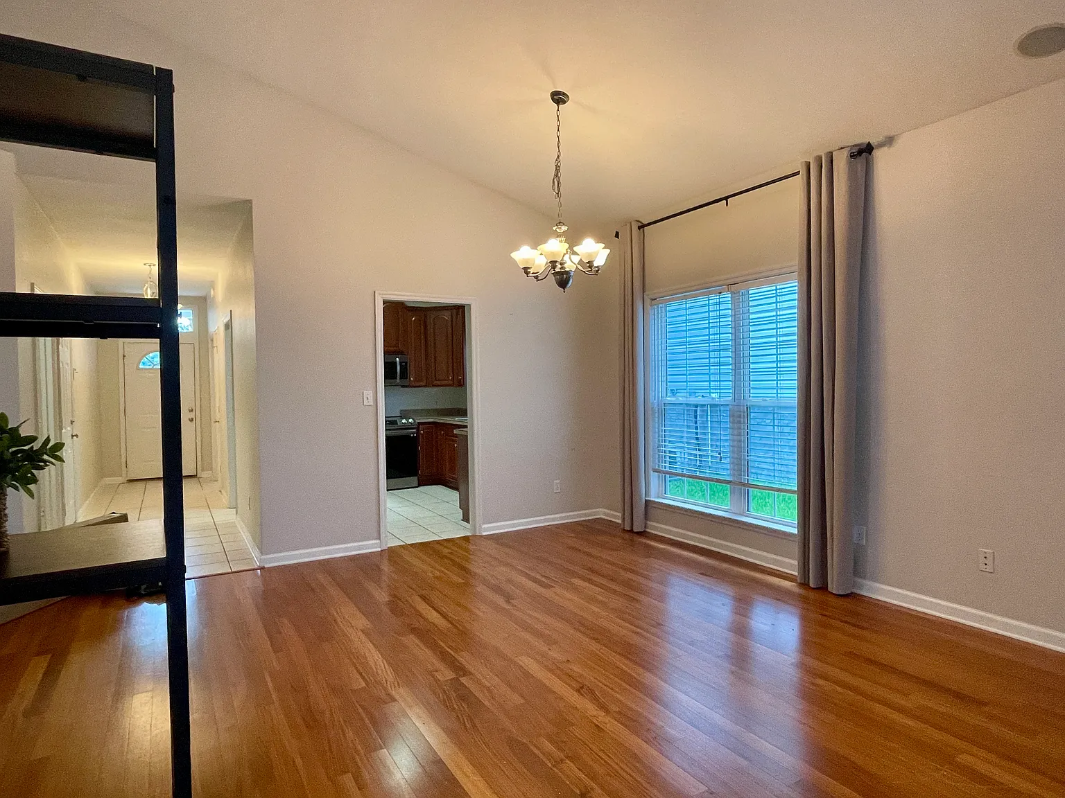 2876 Alexis Ln — Photo 4