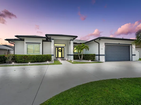 979 SW McDevitt Avenue, Port St Lucie, FL 34953