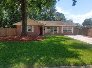 7956 Praver Dr E, Jacksonville, FL 32217