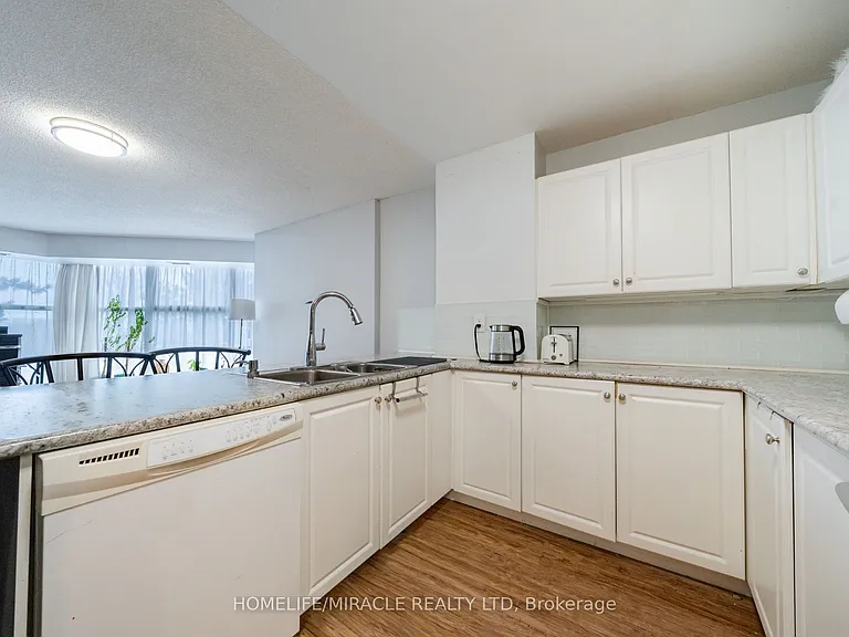 90 Dale Ave #201 — Photo 10