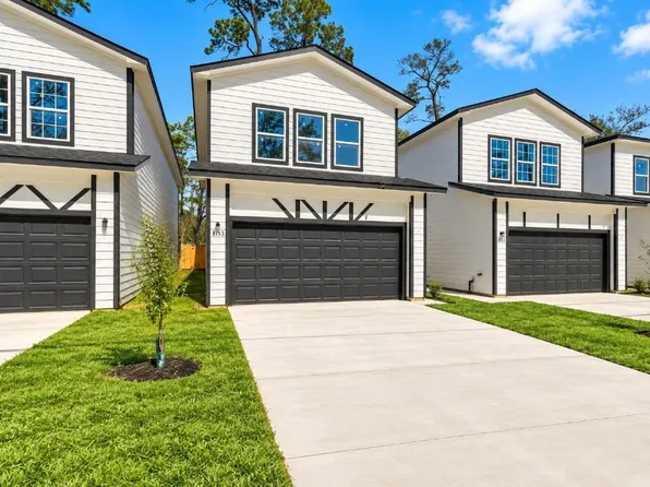 8153 Crestview Dr, Houston, TX 77028