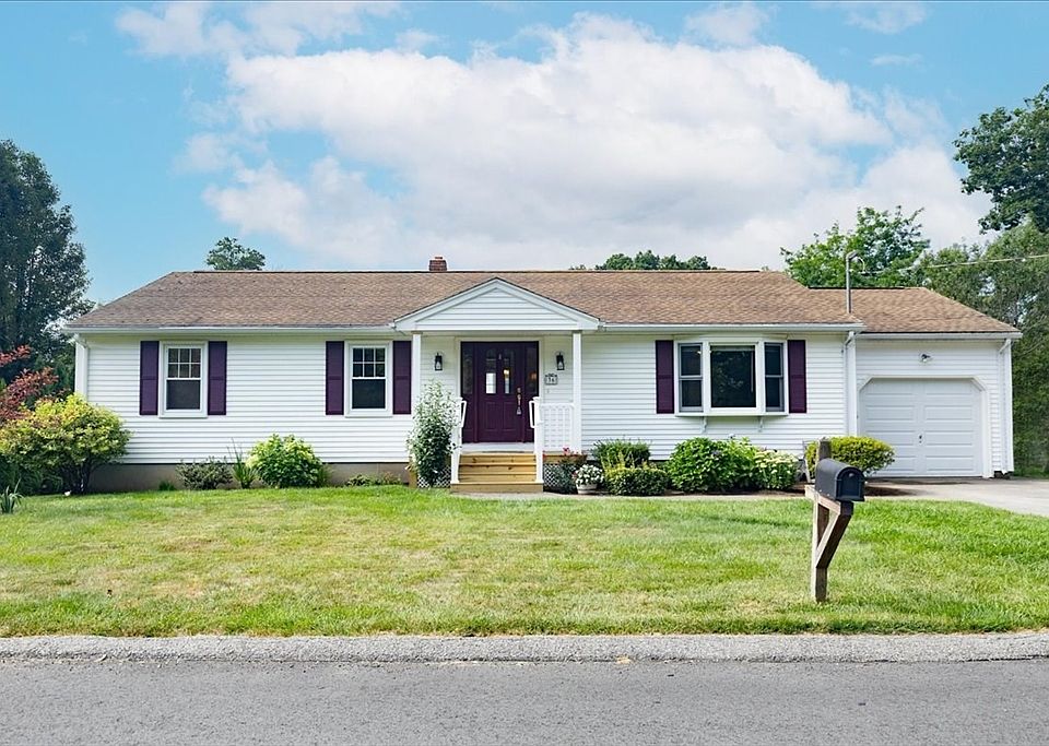 1st image of 36 Thomas Ave