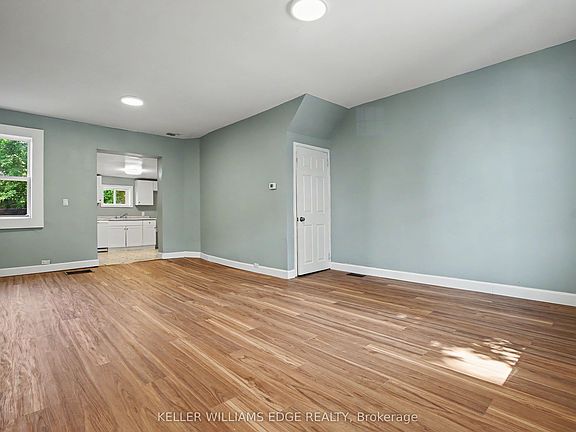 5th image of 89 Cheever St
